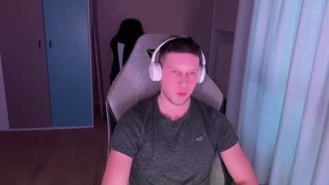 spaduzz online show from March 8, 4:00 pm