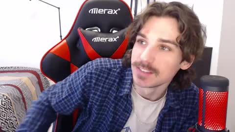 Anthony online show from December 6, 6:11 pm