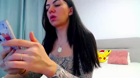 sparkly_eve online show from February 6, 11:42 am