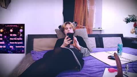 sparkyferret online show from December 2, 12:42 am