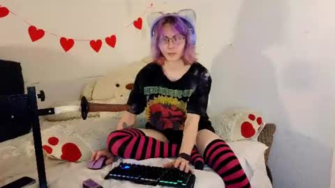 sparkyferret online show from August 1, 8:10 pm