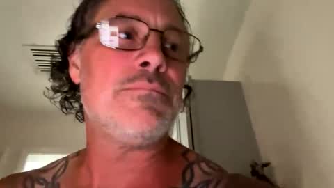 specter1972 online show from November 17, 12:35 am