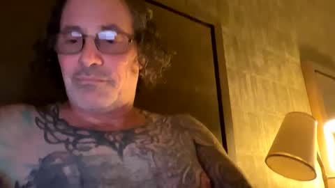 specter1972 online show from March 29, 6:26 am