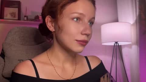 Snapshot of spicy___caramel chatting on September 28, 4:49 pm spicy___caramel online show from September 28, 4:49 pm