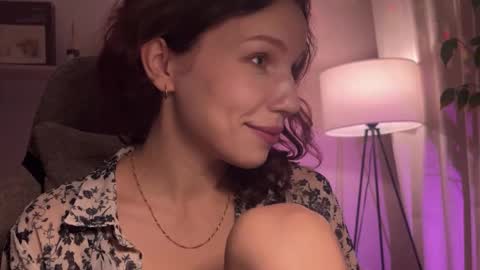 Snapshot of spicy___caramel chatting on October 5, 4:47 pm spicy___caramel online show from October 5, 4:47 pm