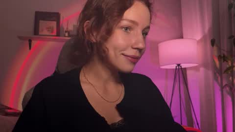 Snapshot of spicy___caramel chatting on October 18, 4:55 pm spicy___caramel online show from October 18, 4:55 pm