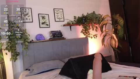Alicia online show from June 24, 1:45 am