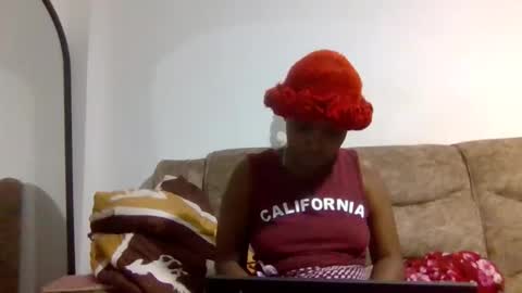 spicybitch16 online show from December 21, 2:34 pm