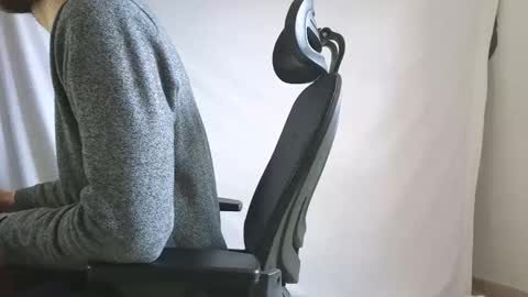 Marco. When Im offline you can view premium content in bio online show from April 1, 9:10 am