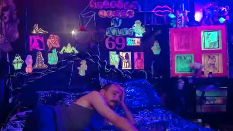 Daddy  His Splash Queen online show from April 11, 7:45 am