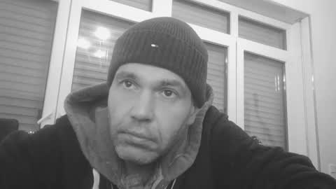 spliffray online show from December 14, 4:12 am