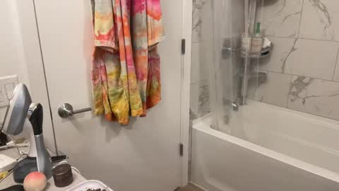 ALEX online show from January 8, 10:48 pm