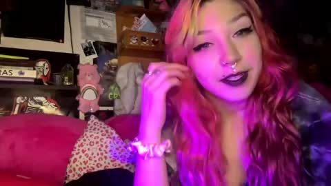 Pixie online show from June 27, 1:44 am