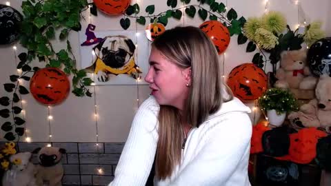 Karina online show from October 28, 10:05 am