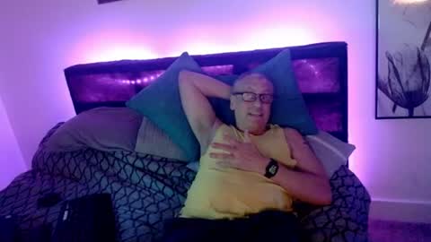Spun male online show from June 22, 7:27 am