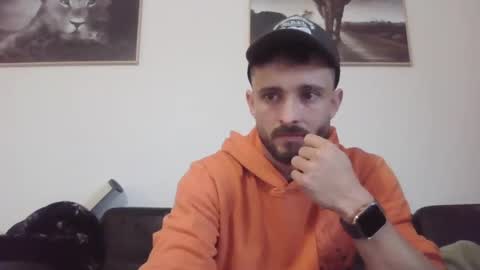 spyco82 online show from December 31, 8:48 am