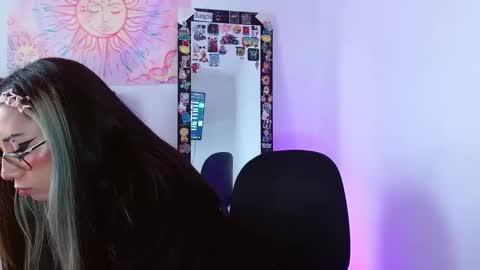  HELLO WELCOME MY NAME IS CHARLOTTE OY A NEW GIRL   online show from November 11, 8:11 pm