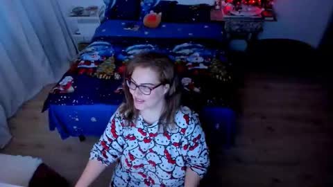 Kim online show from December 22, 2:13 pm