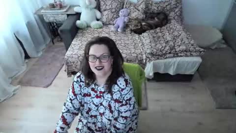 Kim online show from October 16, 7:52 am