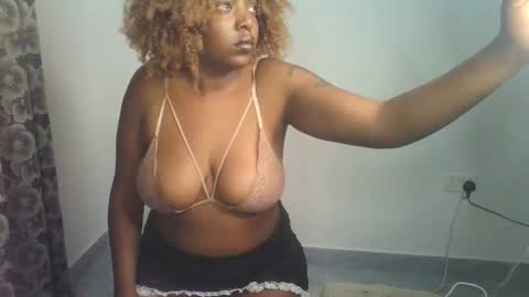Sexy muna online show from May 31, 7:04 pm