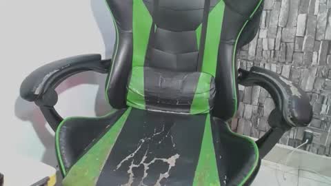 sr master cum its my old account online show from February 25, 6:44 pm