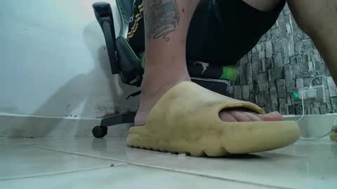 sr master cum its my old account online show from February 25, 1:09 am
