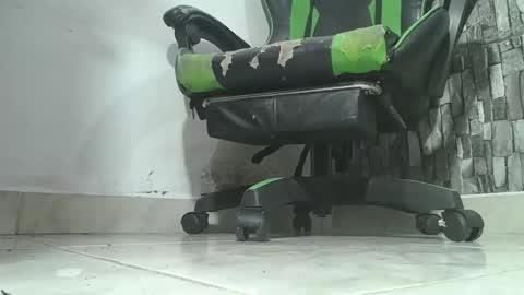 sr master cum its my old account online show from November 26, 3:59 am