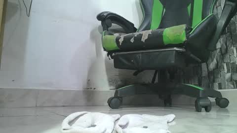 sr master cum its my old account online show from December 13, 7:53 pm