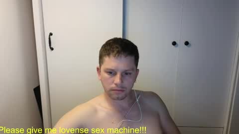 st1vemaster01 online show from June 9, 1:44 pm