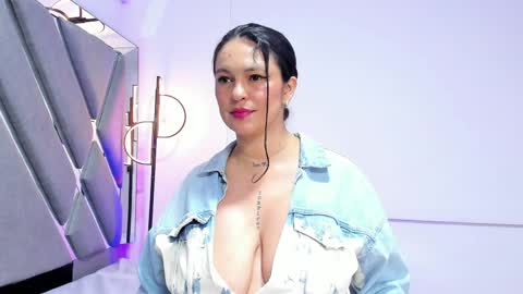 Stacy online show from March 28, 8:21 pm