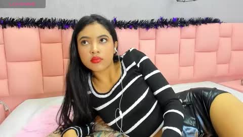 stacy online show from March 11, 10:57 pm