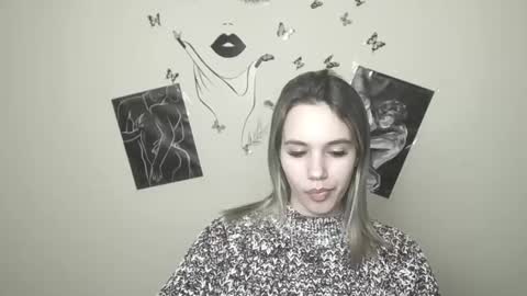 Stacy online show from January 4, 4:54 pm