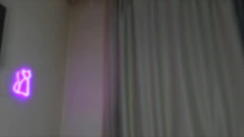 Snapshot of stacyloveforu chatting on January 25, 10:28 pm stacyloveforu online show from January 25, 10:28 pm