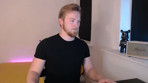 StanLust online show from November 12, 8:00 pm