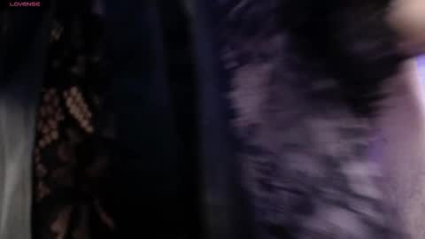 Stand and Rose online show from November 5, 7:54 am