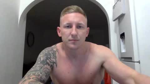 stanleyyyy26 online show from February 21, 6:22 pm