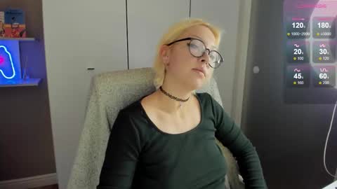 Kate online show from March 27, 8:26 am