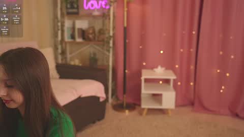 Chloe online show from April 12, 12:42 pm