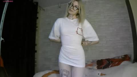 Katie online show from October 9, 2:00 pm