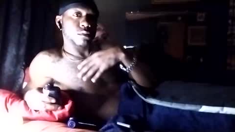 Infamousx online show from December 18, 9:37 am