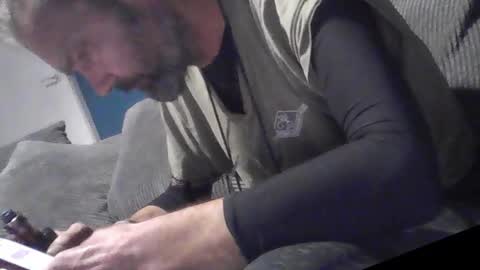 Mikee online show from November 14, 5:26 pm