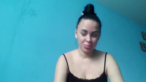 Snapshot of stefaniyax chatting on October 16, 9:42 am stefaniyax online show from October 16, 9:42 am