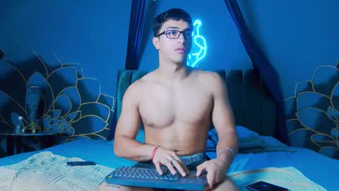 Stefano online show from November 8, 12:19 pm