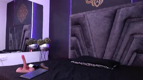 Snapshot of stefany_bro chatting on February 24, 2:26 pm Stefany Brown online show from February 24, 2:26 pm