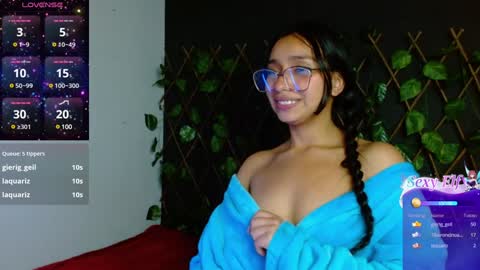 Snapshot of stefanygp chatting on December 4, 5:49 pm Stefanny lopez online show from December 4, 5:49 pm
