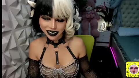 Jane online show from November 6, 5:05 pm