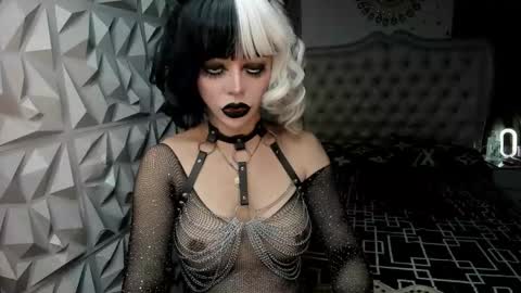 Jane online show from April 18, 7:21 am