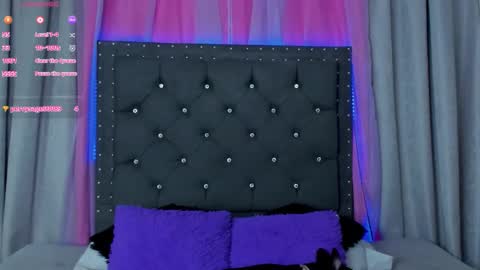 steff_olsen online show from March 7, 12:54 am