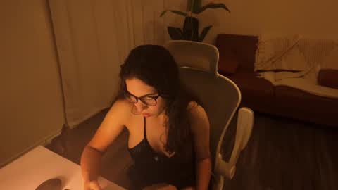 Stefy online show from August 8, 1:48 am