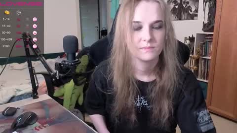 Snapshot of stella_and_carol chatting on October 13, 11:12 am Diana online show from October 13, 11:12 am